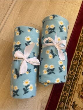 Blue Daisy Fleece